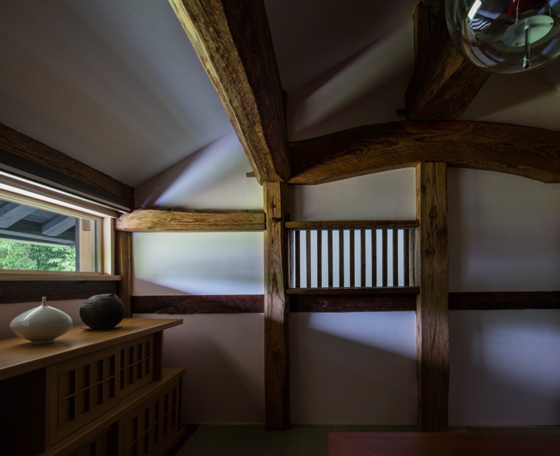 写真：八代写真事務所