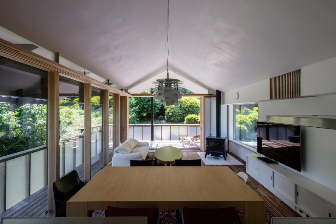 写真：八代写真事務所