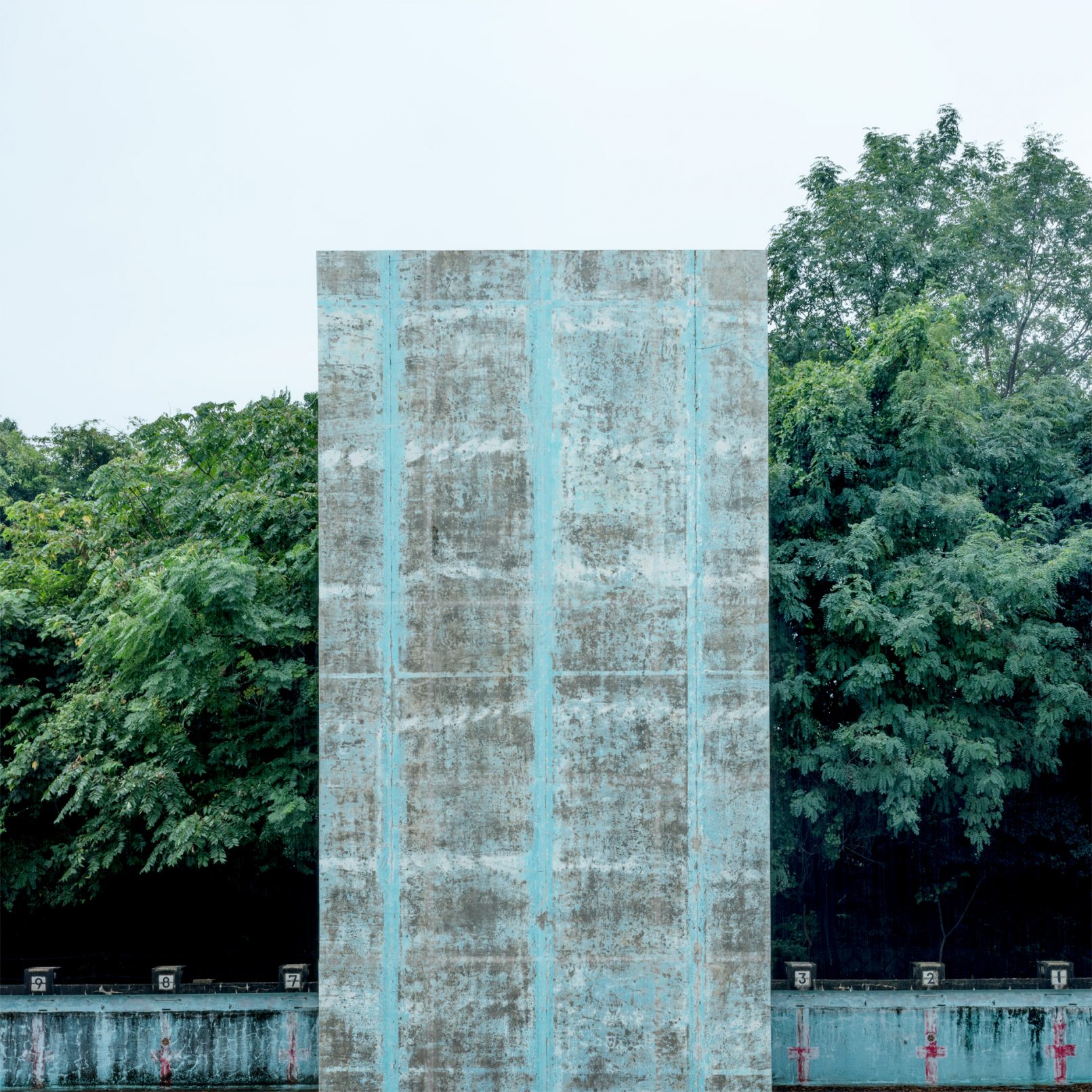 高嶺格｜反歌：見上げたる 空を悲しも その色に 染まり果てにき 我ならぬまで